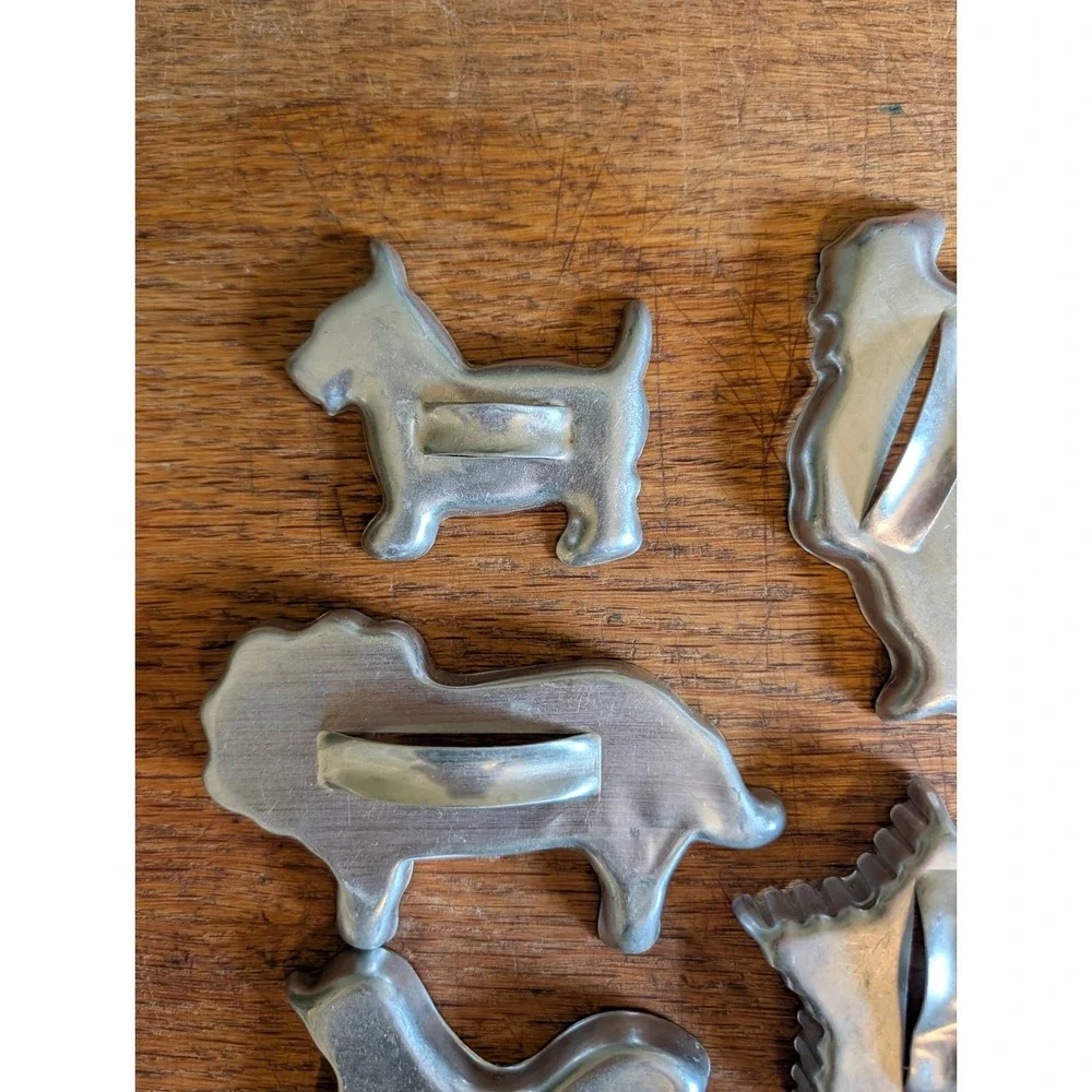 Vintage Aluminum Cookie Cutter 15pc Red Wood Handle Animals Bells Space Cadet